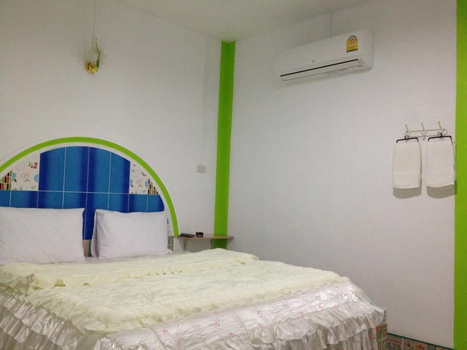 Jidapha Rooms Khlong Thom Exterior photo